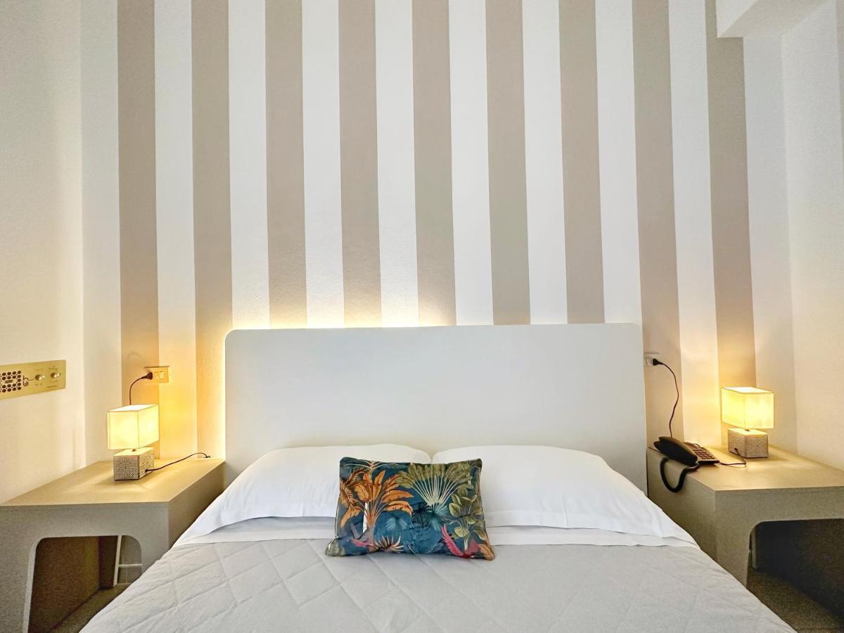 Aura Living Hotel Rimini Kültér fotó